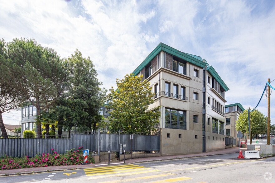 11-15 Avenue Lebrun, Antony à louer - Photo principale – Image 1 sur 2