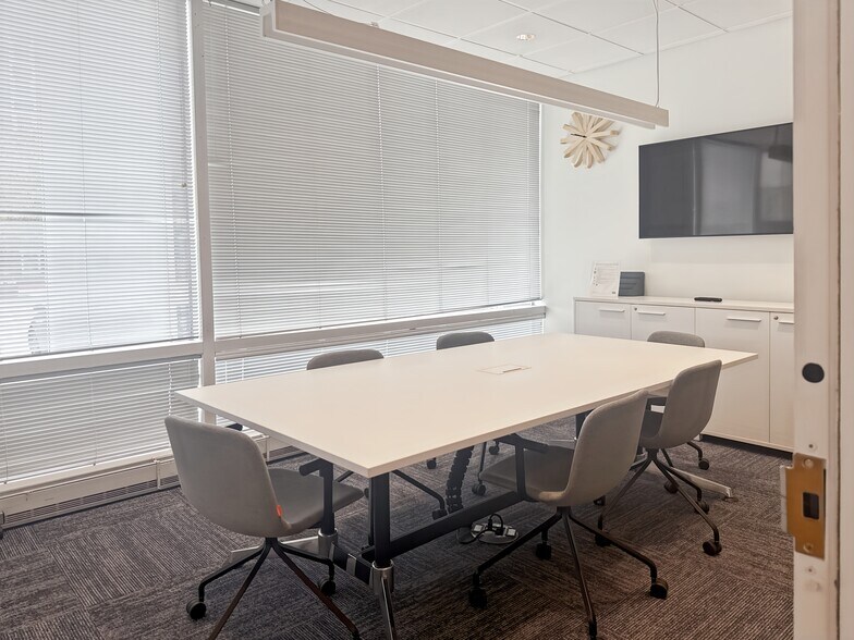 40 NE Loop 410, San Antonio, TX à louer - Photo intérieure – Image 1 sur 23