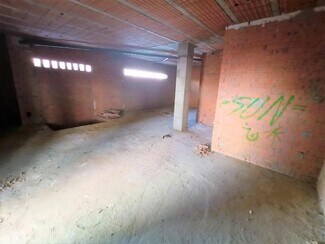 Plus de détails pour Local commercial à louer