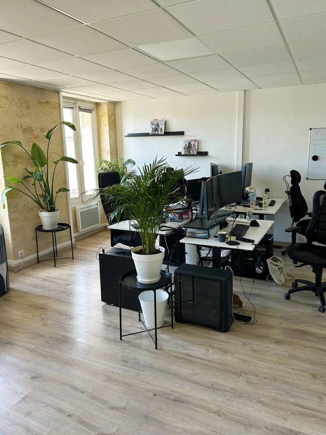 Plus de détails pour 9 Place Jean Jaurès, Bordeaux - Bureau à louer