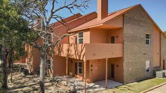Plus de détails pour 1305 W Villa Maria Rd, Bryan, TX - Logement à vendre