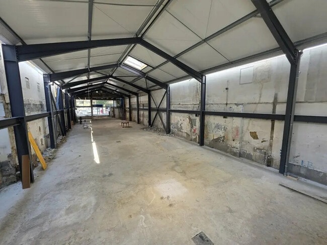 Plus de détails pour Industriel/Logistique à vendre