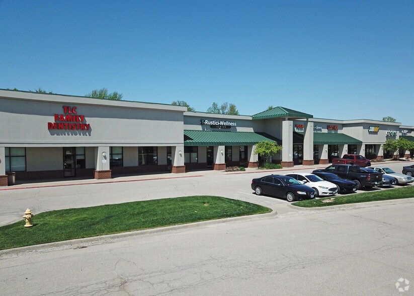 3500-3568 SW Market St, Lee's Summit, MO à louer - Photo de l’immeuble – Image 3 sur 6