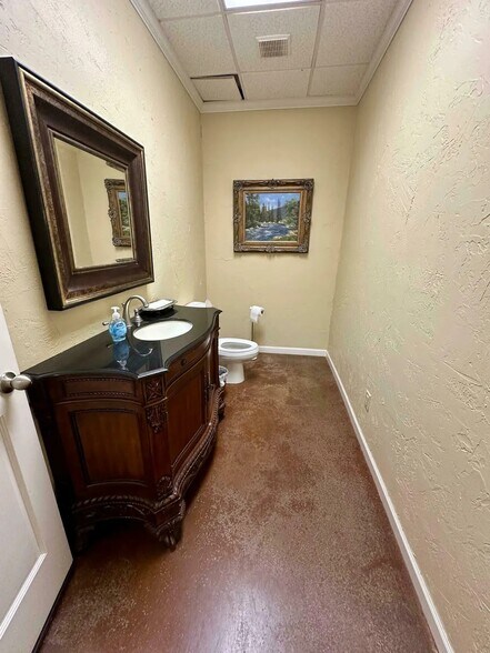 408 SW 7th Ave, Amarillo, TX à vendre - Photo intérieure – Image 2 sur 7