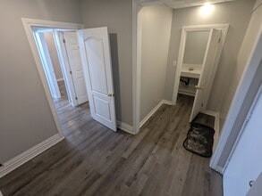 6150 Valley Way, Niagara Falls, ON à louer Photo intérieure– Image 1 sur 9