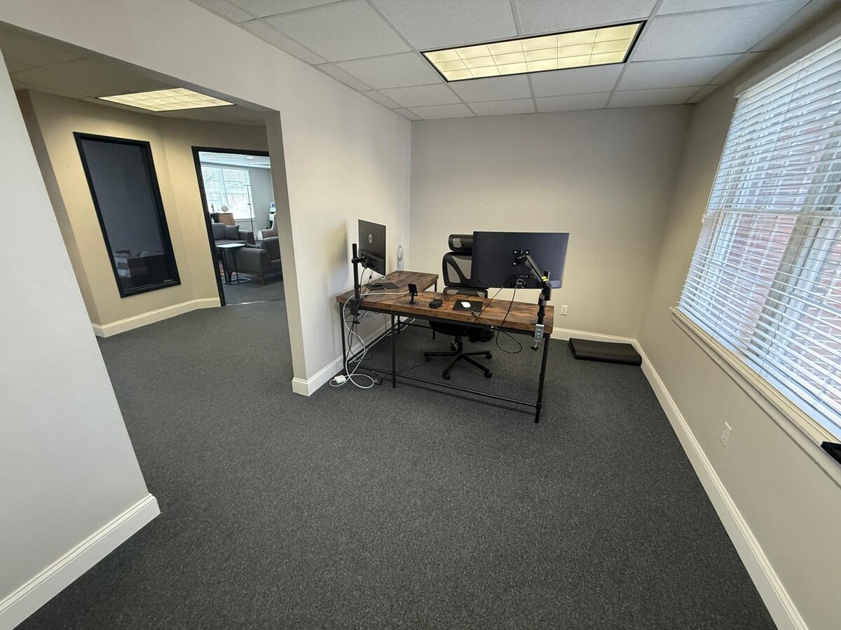 271 US Highway 46, Fairfield, NJ 07004 - Lot H210-211 -  - Photo intérieure - Image 1 of 10