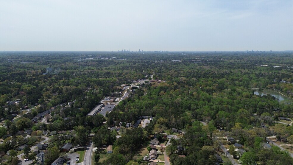 414 N Hairston Rd, Stone Mountain, GA à vendre - Photo de l’immeuble – Image 3 sur 55