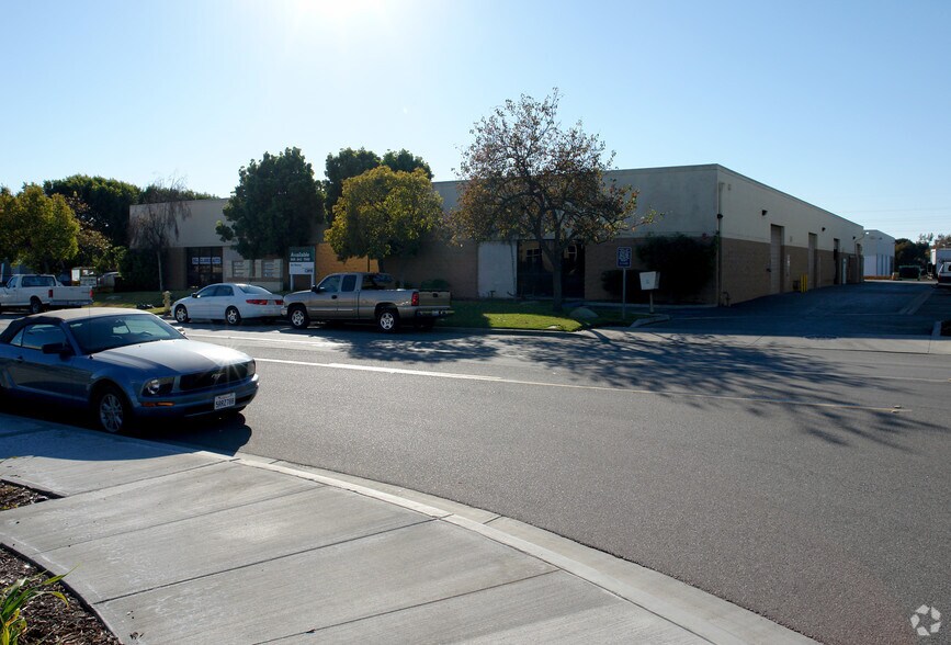 3037 Golf Course Dr, Ventura, CA à vendre - Photo principale – Image 1 sur 8