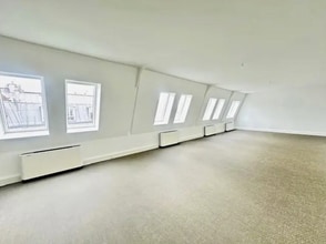 11 Passage Du Cheval Blanc, Paris à louer Photo intérieure– Image 2 sur 6