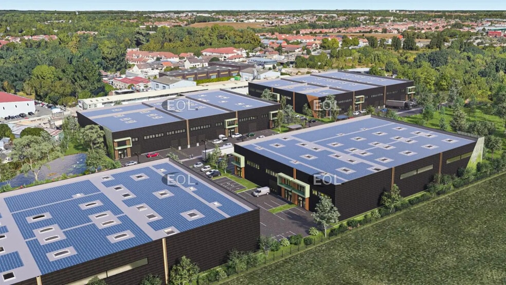 Local d’activités dans La Queue-en-Brie à louer - Photo de l’immeuble – Image 2 sur 3