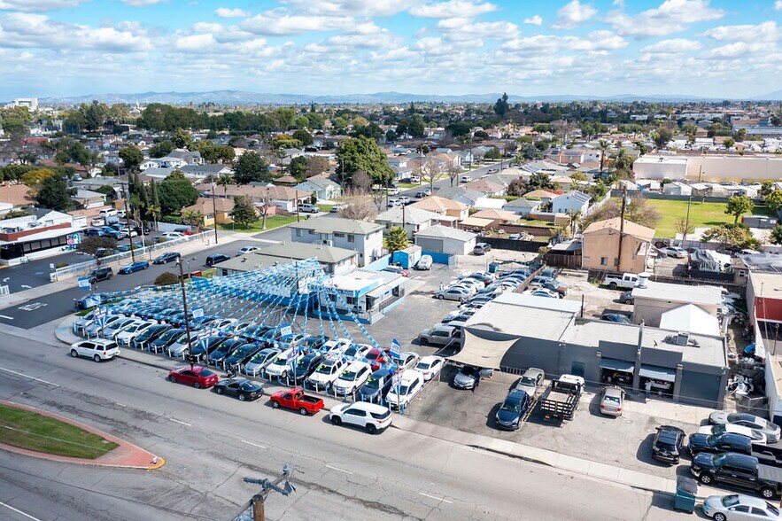 15804 Lakewood Blvd, Bellflower, CA à vendre - Photo de l’immeuble – Image 2 sur 6