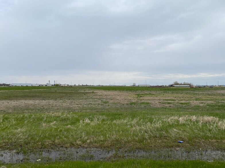 4802 NE 8th Ave, Aberdeen, SD à vendre - Photo principale – Image 1 sur 1
