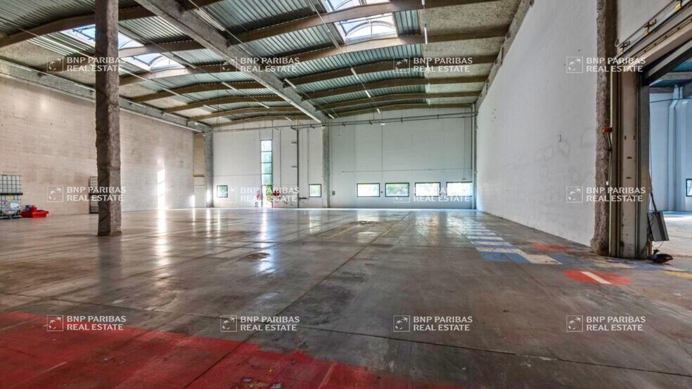 Industriel/Logistique dans Croissy-Beaubourg à vendre - Photo intérieure – Image 3 sur 9