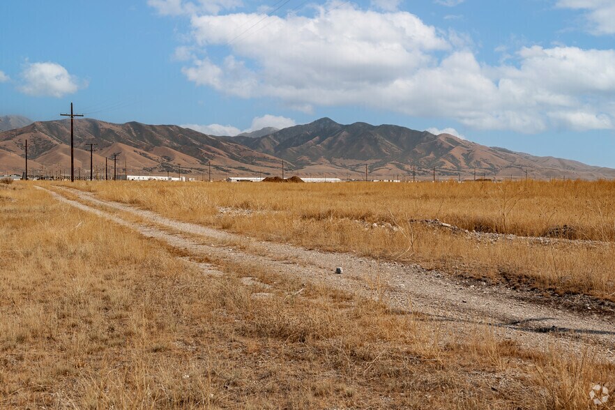 300 S Industrial Loop Rd, Tooele, UT à vendre - Photo de l’immeuble – Image 3 sur 13