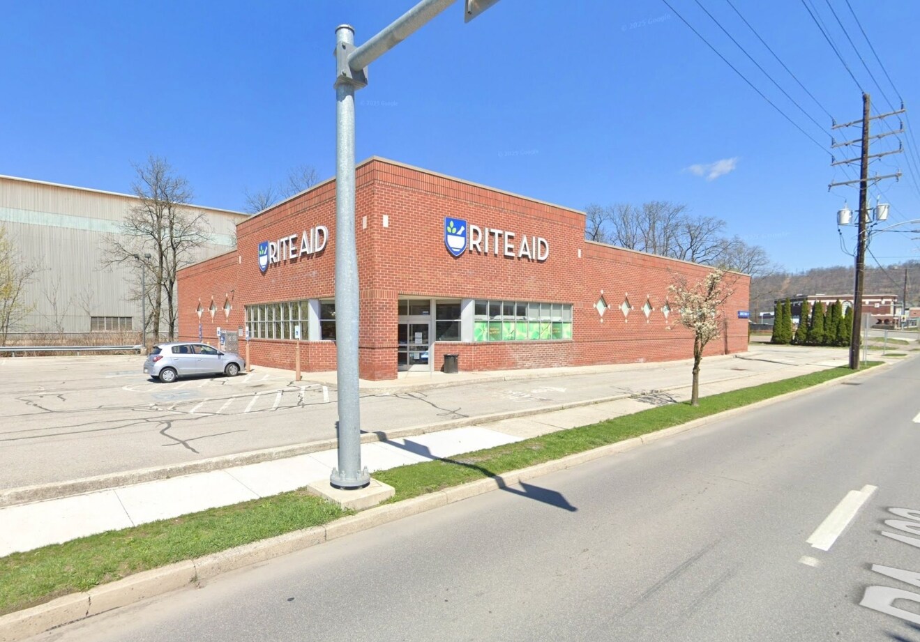 407 Central Ave, Johnstown, PA à louer Photo principale– Image 1 sur 9