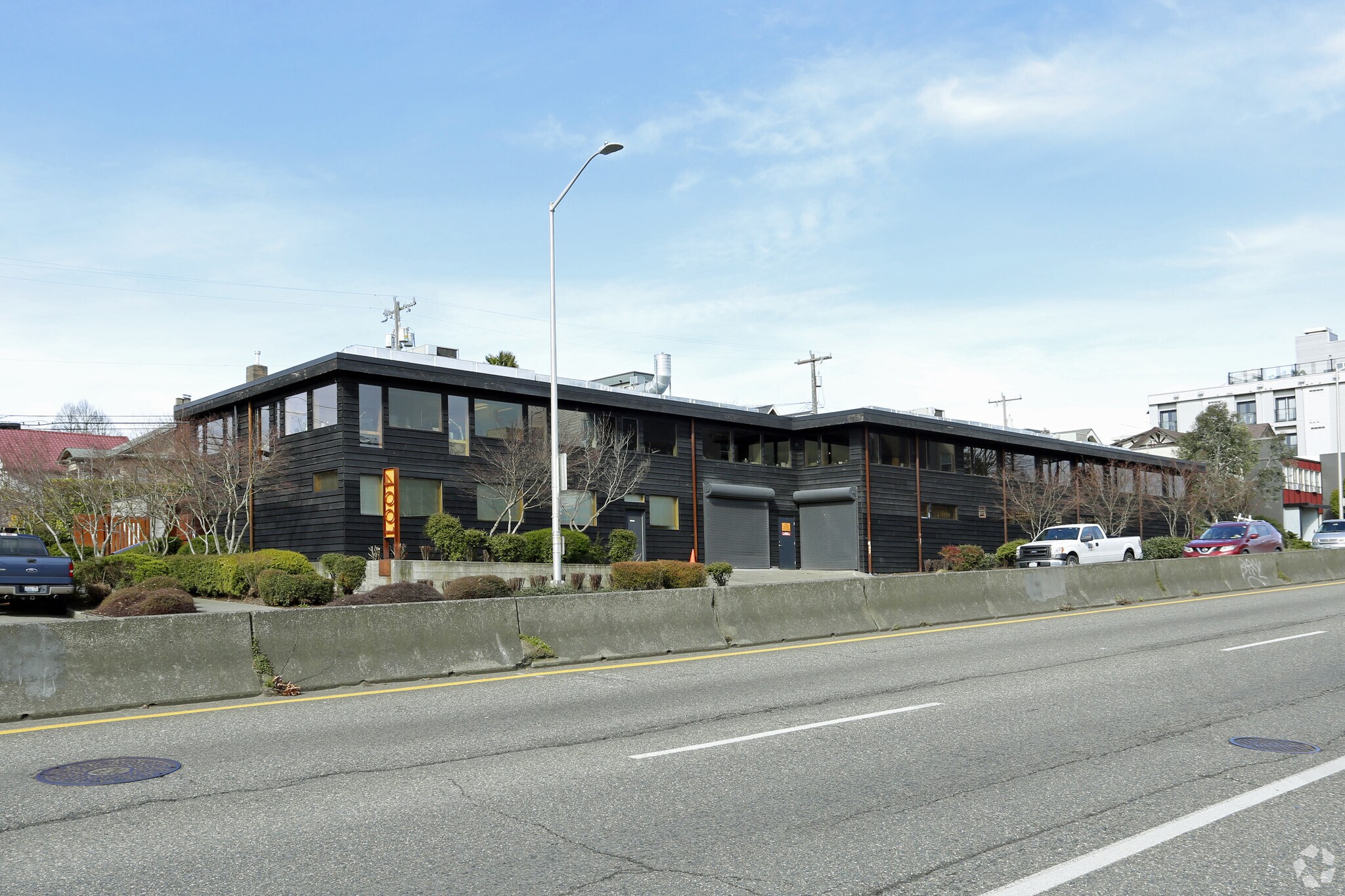 4001 Aurora Ave N, Seattle, WA à louer Photo principale– Image 1 sur 10