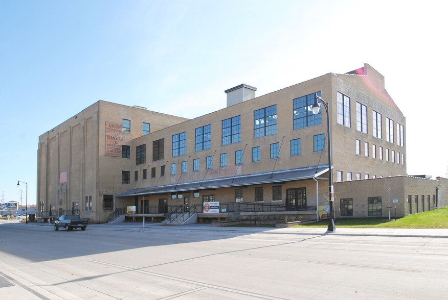 1100 Northern Pacific Ave N, Fargo, ND à louer - Photo de l’immeuble – Image 3 sur 3