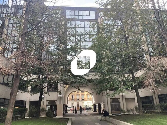 Plus de détails pour Bureau à vendre