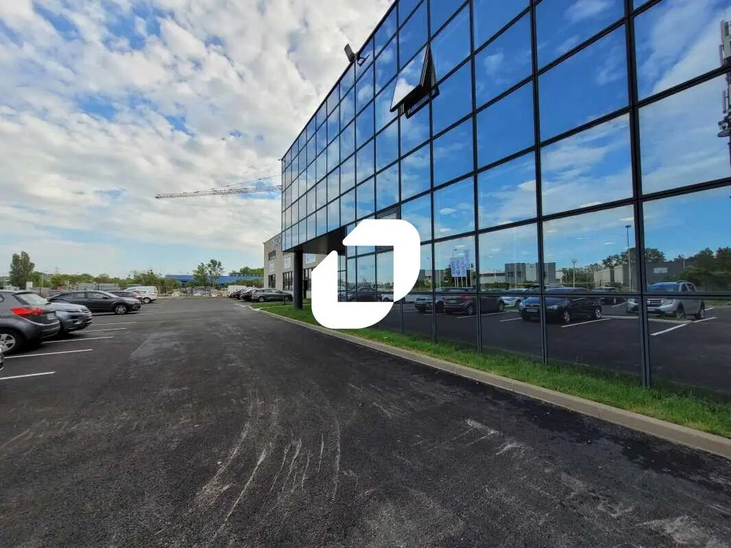 Bureau dans Évry-Courcouronnes à louer Photo de l’immeuble– Image 1 sur 9