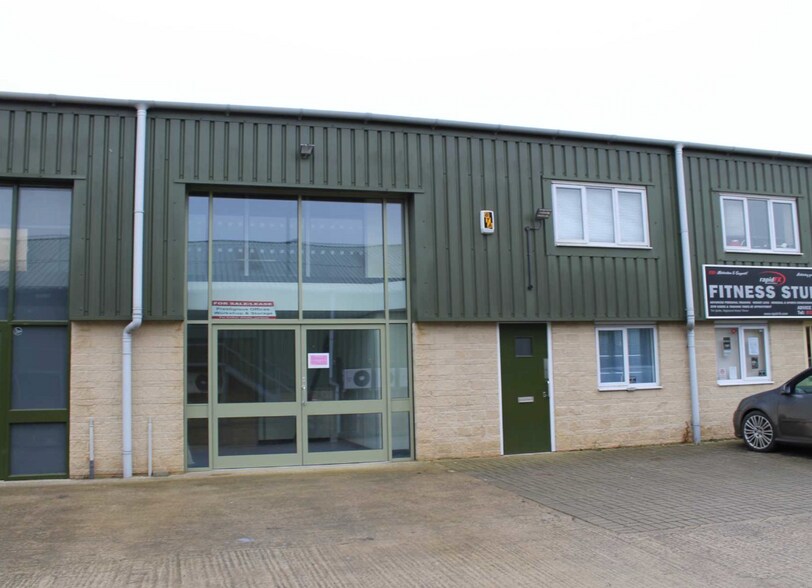 2 Draycott Road, Moreton In Marsh à vendre - Photo de l’immeuble – Image 2 sur 2