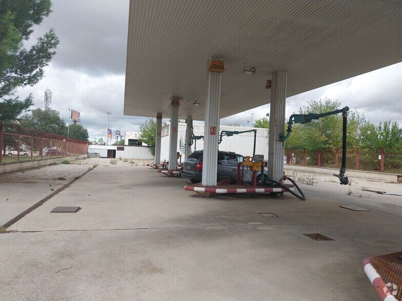 Carretera Daganzo, 17 bis, Alcalá de Henares, Madrid à vendre - Photo de l’immeuble – Image 2 sur 3
