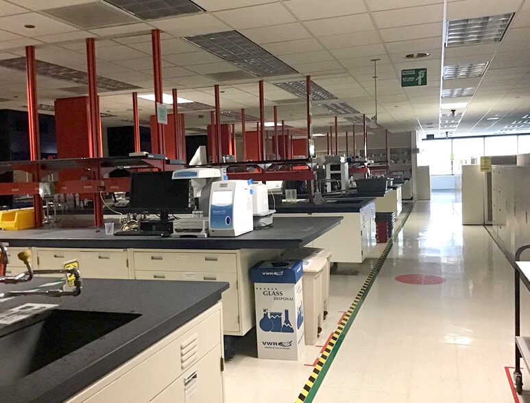 32650 N Wilson Rd, Round Lake, IL à louer - Photo intérieure – Image 3 sur 9