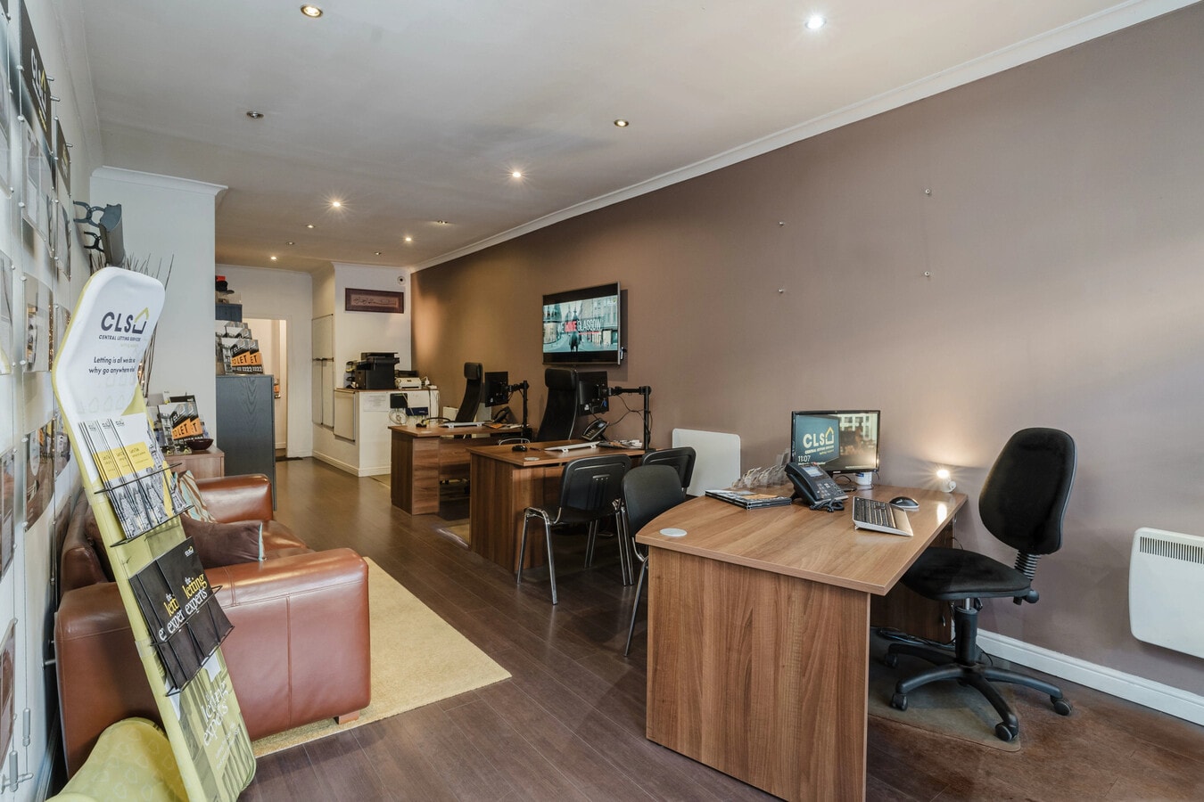 737 Pollokshaws Rd, Glasgow, GLG G41 2AA - Lot 737 - - Photo intérieure - Image 2 of 6