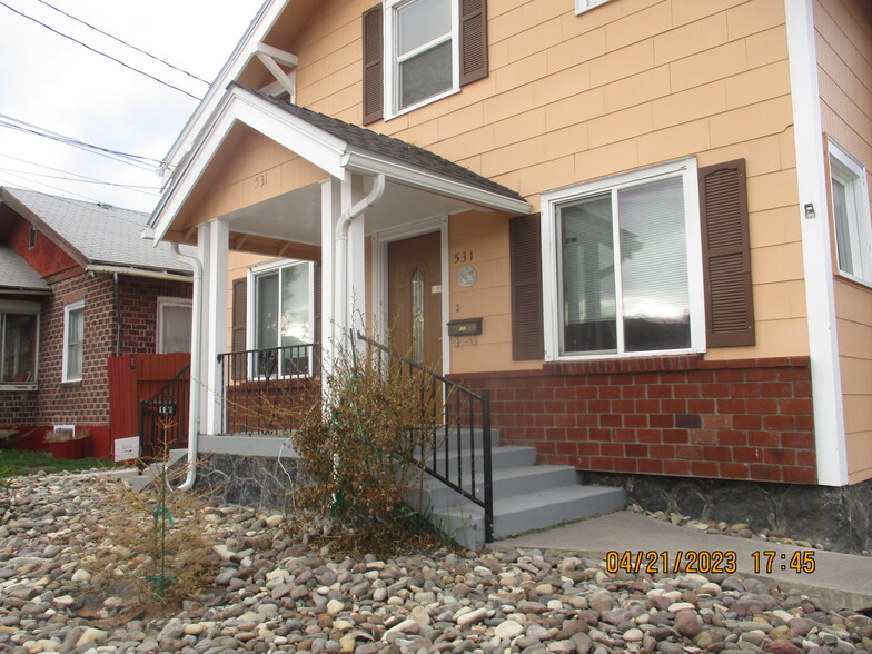 531 N 11th St, Klamath Falls, OR à vendre - Photo de l’immeuble – Image 2 sur 15
