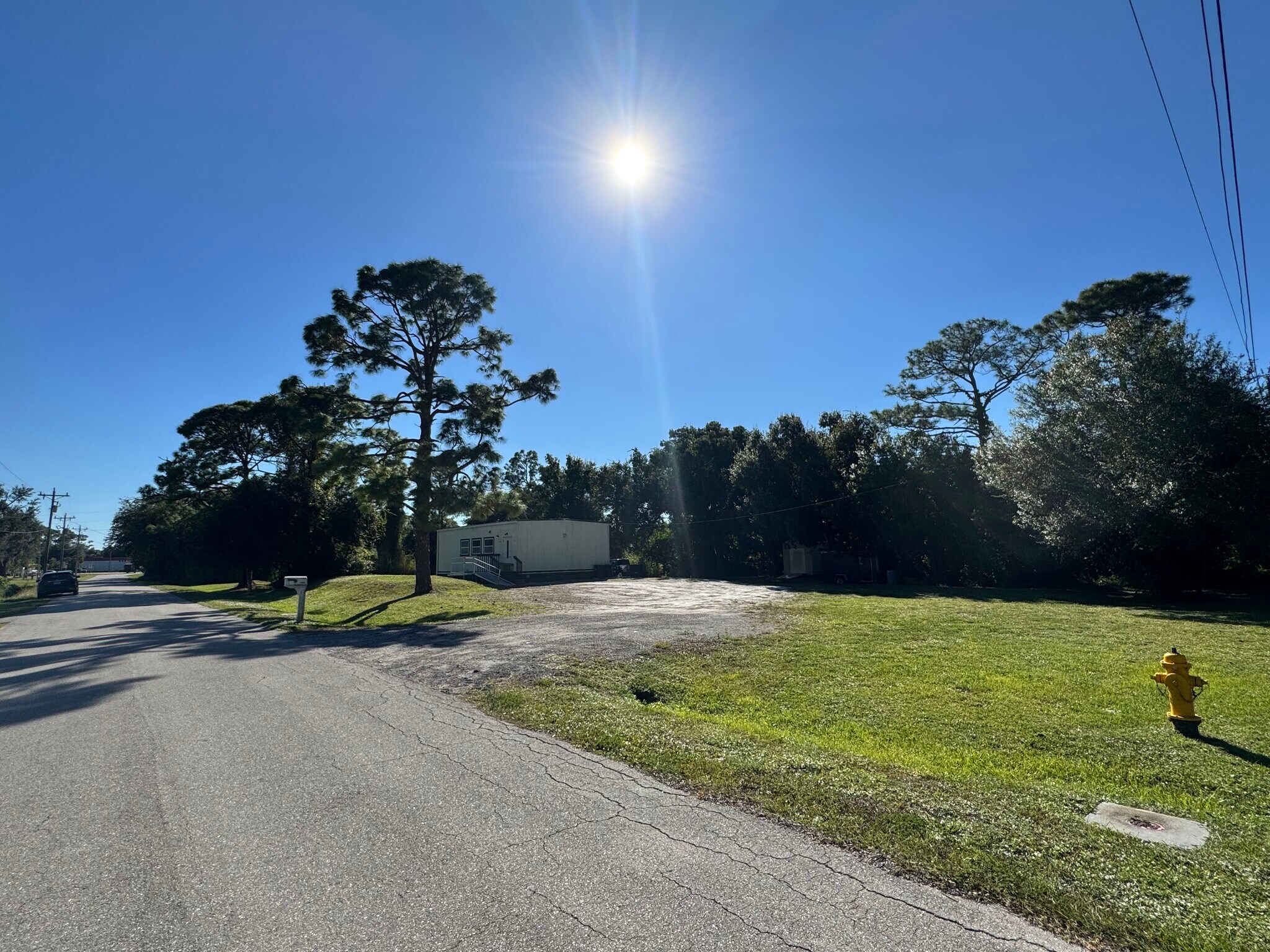 1385 Touchstone Rd, North Fort Myers, FL à vendre Photo principale– Image 1 sur 6