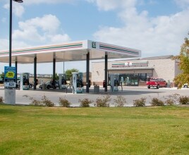Plus de détails pour 8058 Culebra Rd, San Antonio, TX - Local commercial à vendre