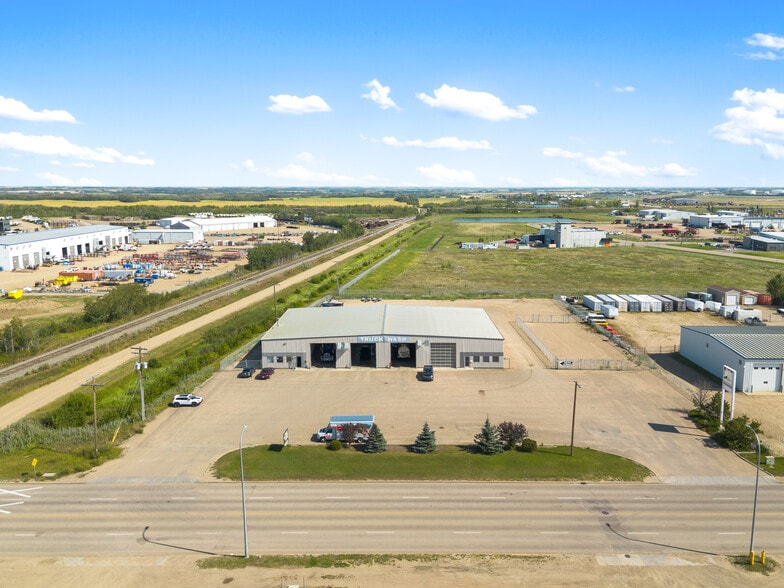 4807 40 Av, Lloydminster, SK à louer - Photo de l’immeuble – Image 2 sur 37