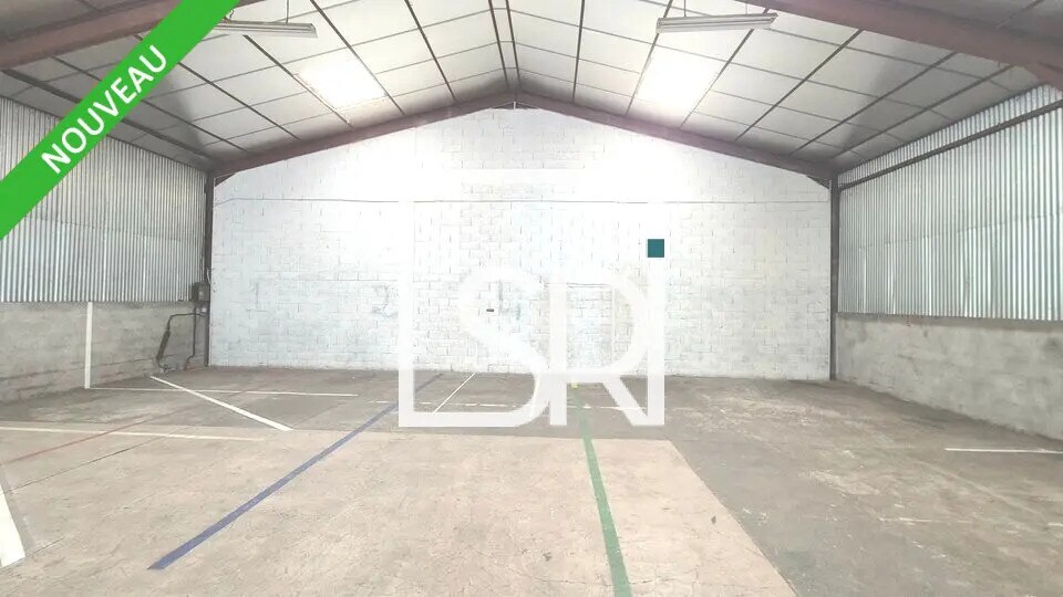 Industriel/Logistique dans Beaumont à vendre - Photo principale – Image 1 sur 1