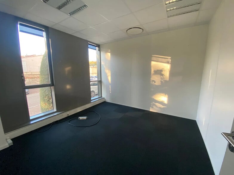 Rue Pascal Xavier Coste, Marseille à vendre - Photo de l’immeuble – Image 2 sur 11