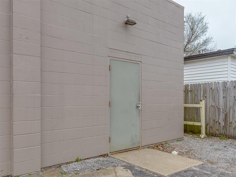 430 N Berry Rd, Norman, OK à louer - Photo de l’immeuble – Image 3 sur 25