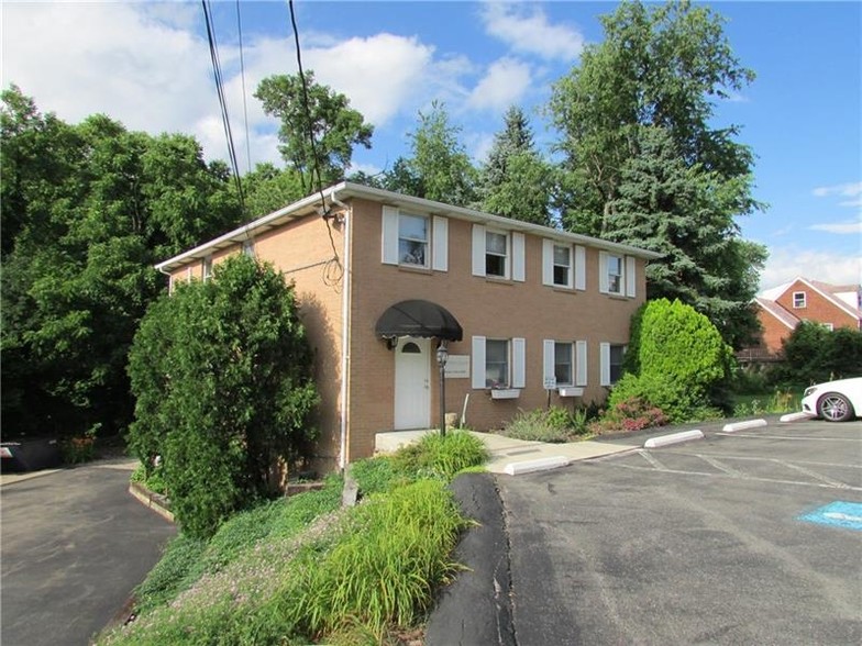 125 Rock Run Rd, Elizabeth, PA à louer - Photo de l’immeuble – Image 2 sur 25