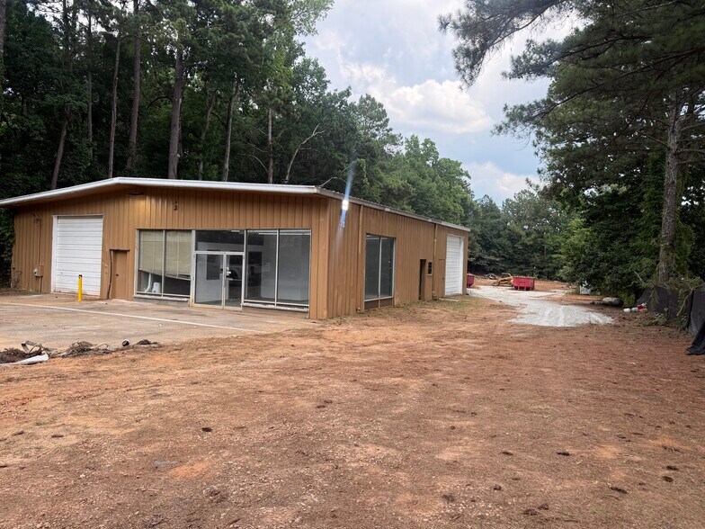 1350 Commerce Dr, Stockbridge, GA à louer - Photo de l’immeuble – Image 3 sur 17