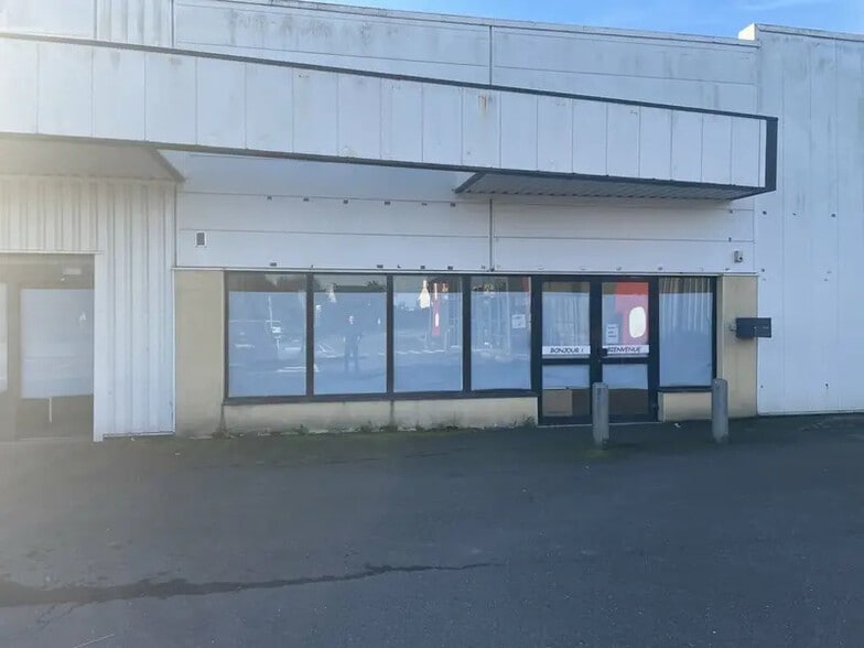 Local commercial dans Plourin-lès-Morlaix à vendre - Photo de l’immeuble – Image 1 sur 3