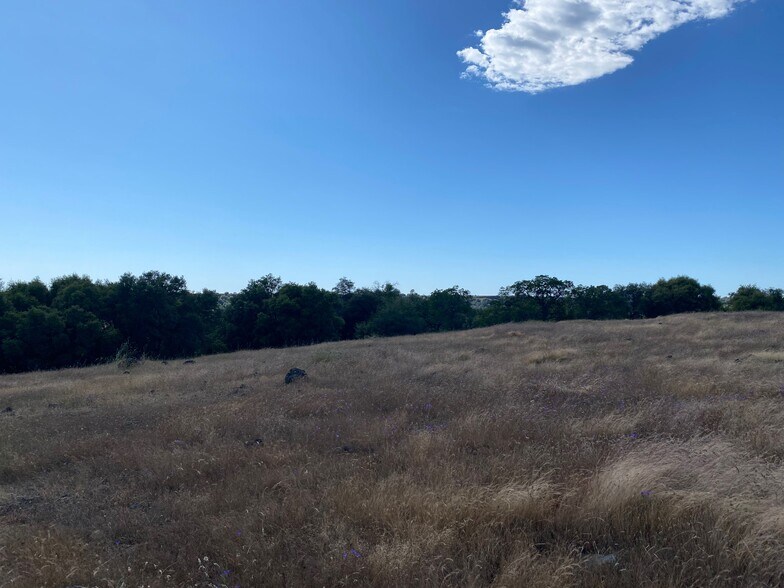 15653 State Highway 108, Jamestown, CA à vendre - Photo de l’immeuble – Image 3 sur 13