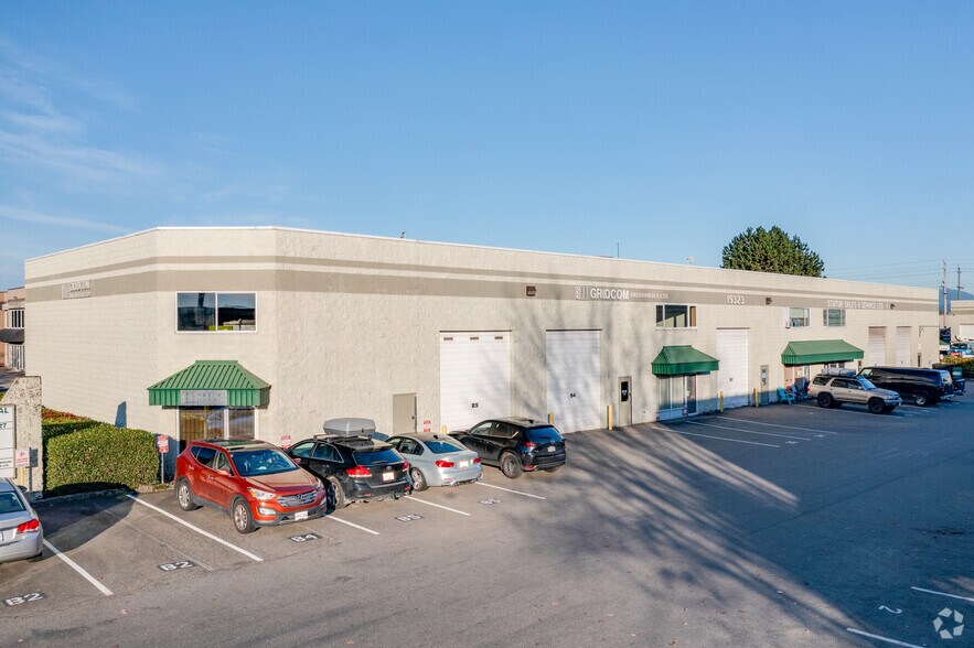 19323 94th Ave, Surrey, BC à vendre - Photo principale – Image 1 sur 10