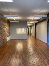 89 Yesler Way, Seattle, WA à louer Photo intérieure– Image 2 sur 5