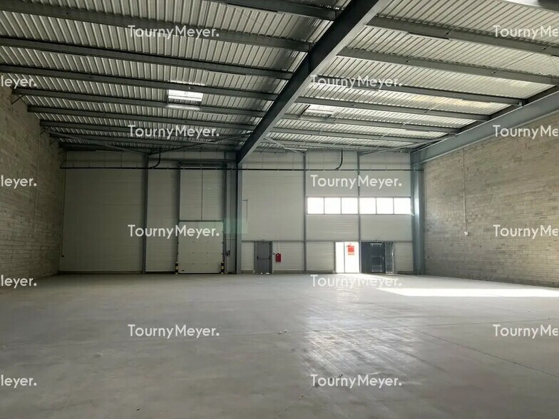 Local d’activités dans Saint-Herblain à louer - Photo de l’immeuble – Image 3 sur 5