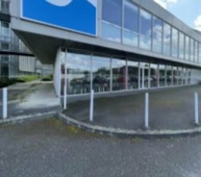 Bureau dans Mérignac à louer - Photo de l’immeuble – Image 3 sur 8