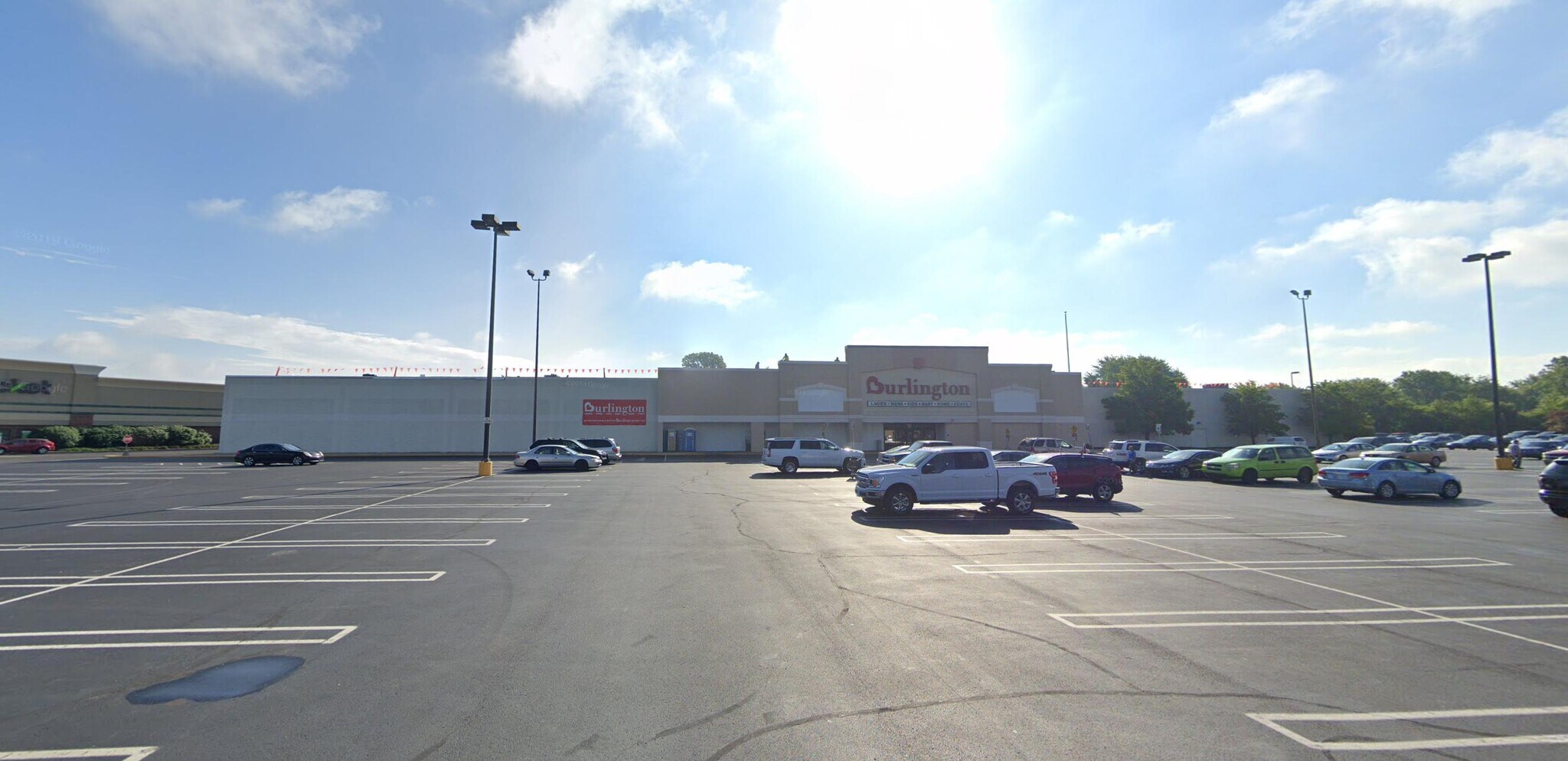 7901 S US 31, Indianapolis, IN à louer Photo de l’immeuble– Image 1 sur 8