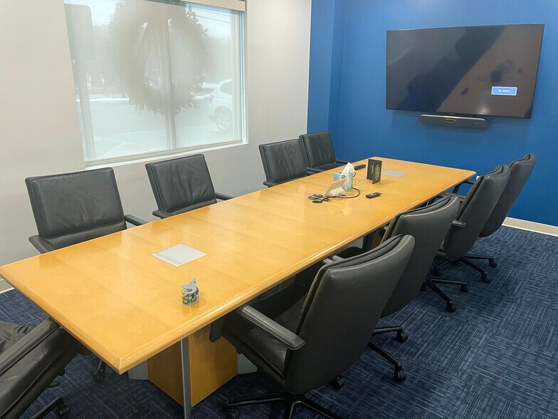 7 Rockingham Rd, Windham, NH à louer - Photo de l’immeuble – Image 3 sur 7