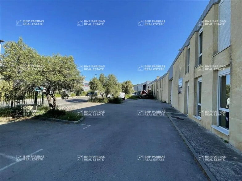 Local d'activités dans Montpellier à vendre - Photo de l’immeuble – Image 3 sur 37