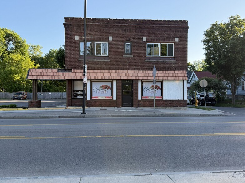 1584 E Main St, Rochester, NY à vendre - Photo de l’immeuble – Image 1 sur 13