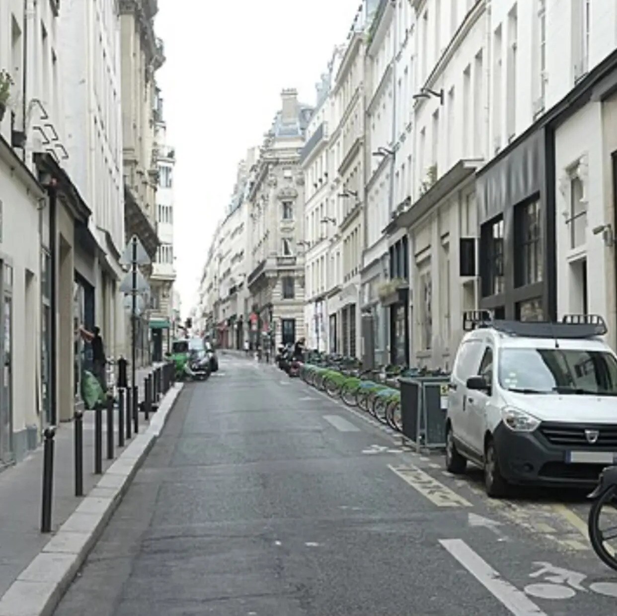 Local d'activités dans Paris à vendre Photo de l’immeuble– Image 1 sur 6