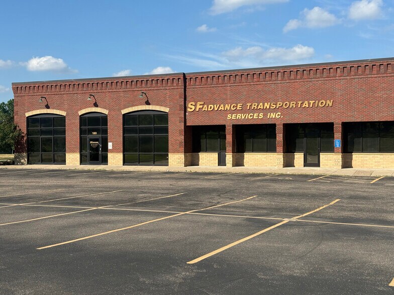 100 Bridgepoint Way, South Saint Paul, MN à vendre - Photo de l’immeuble – Image 3 sur 14