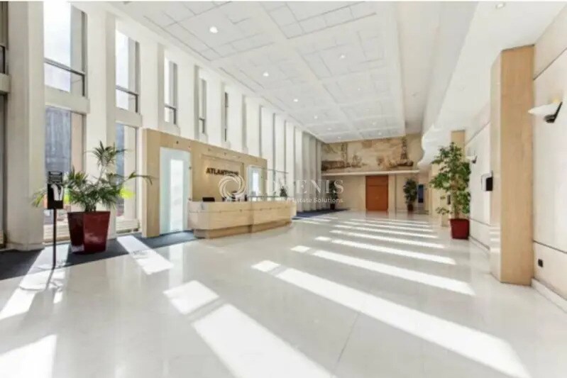 Bureau dans Puteaux à louer - Hall d’entrée – Image 2 sur 5