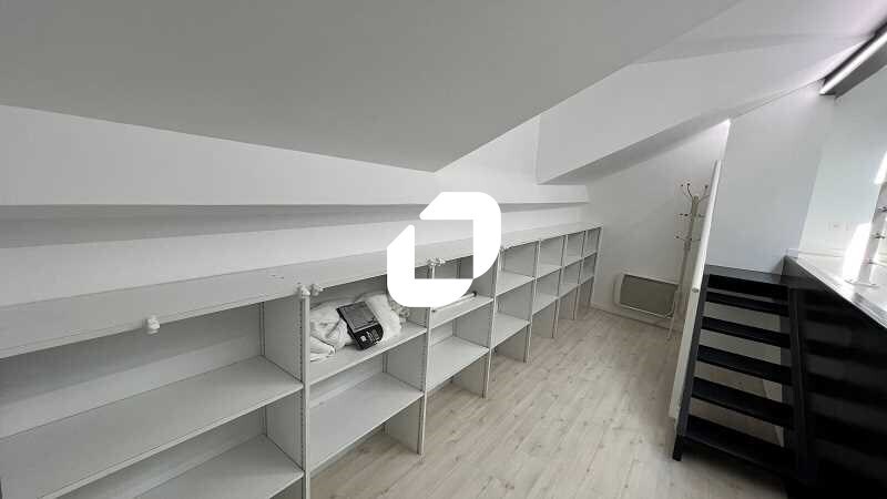 Bureau dans Suresnes à louer - Photo de l’immeuble – Image 3 sur 7